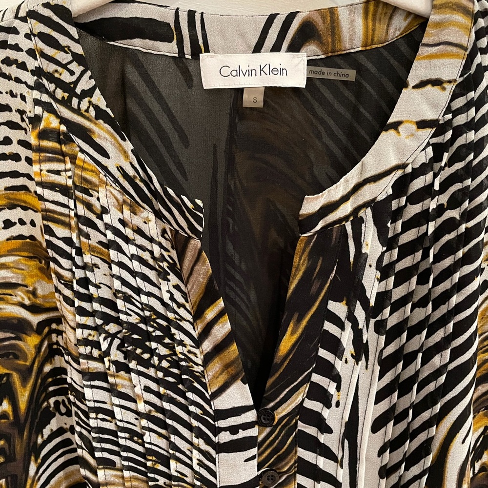 Calvin Klein woman’s blouse size S